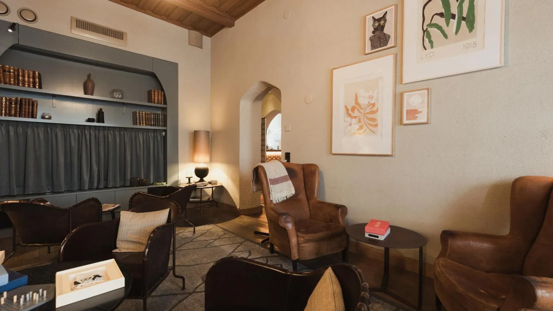 Home Hotel Jugend Helsinki 4*,  Finlandiya